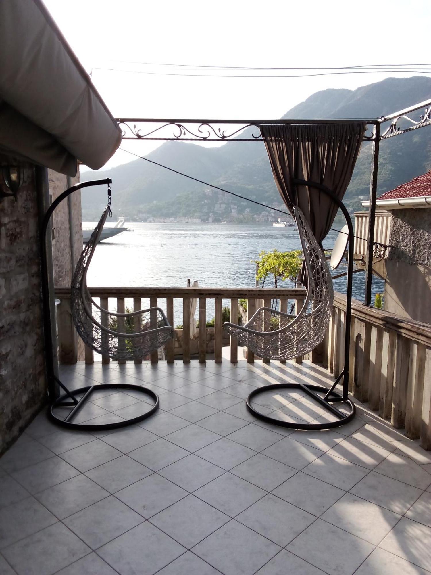 Apartment Aleksandar Tivat Buitenkant foto